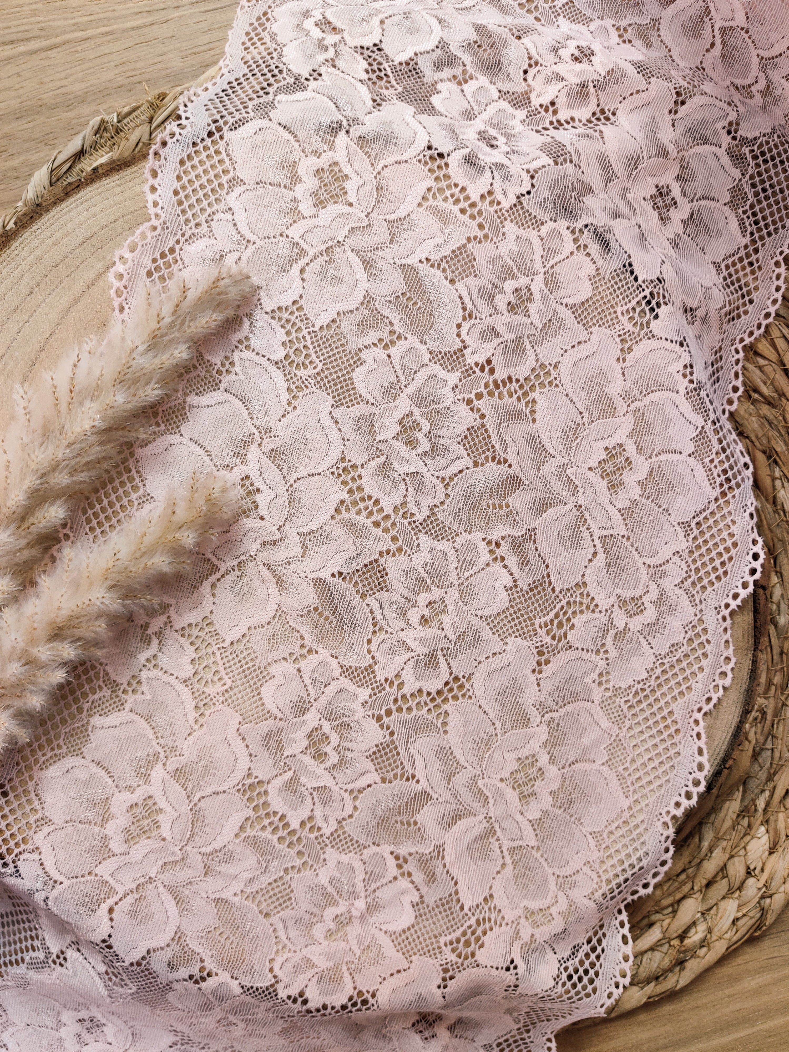 Dentelle stretch fleurie 23 cm - Rose poudré