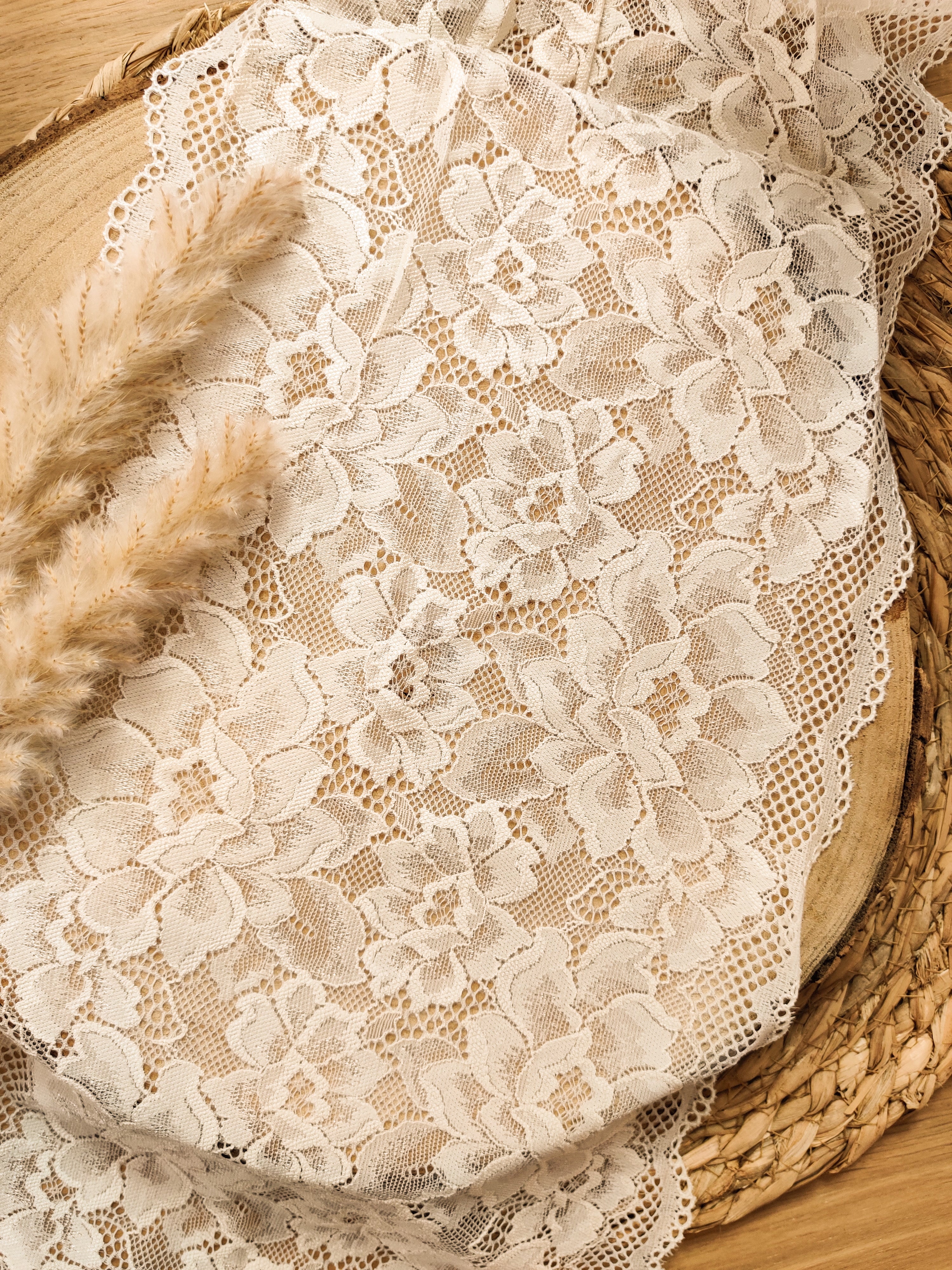 Dentelle stretch fleurie 23 cm - Ecru