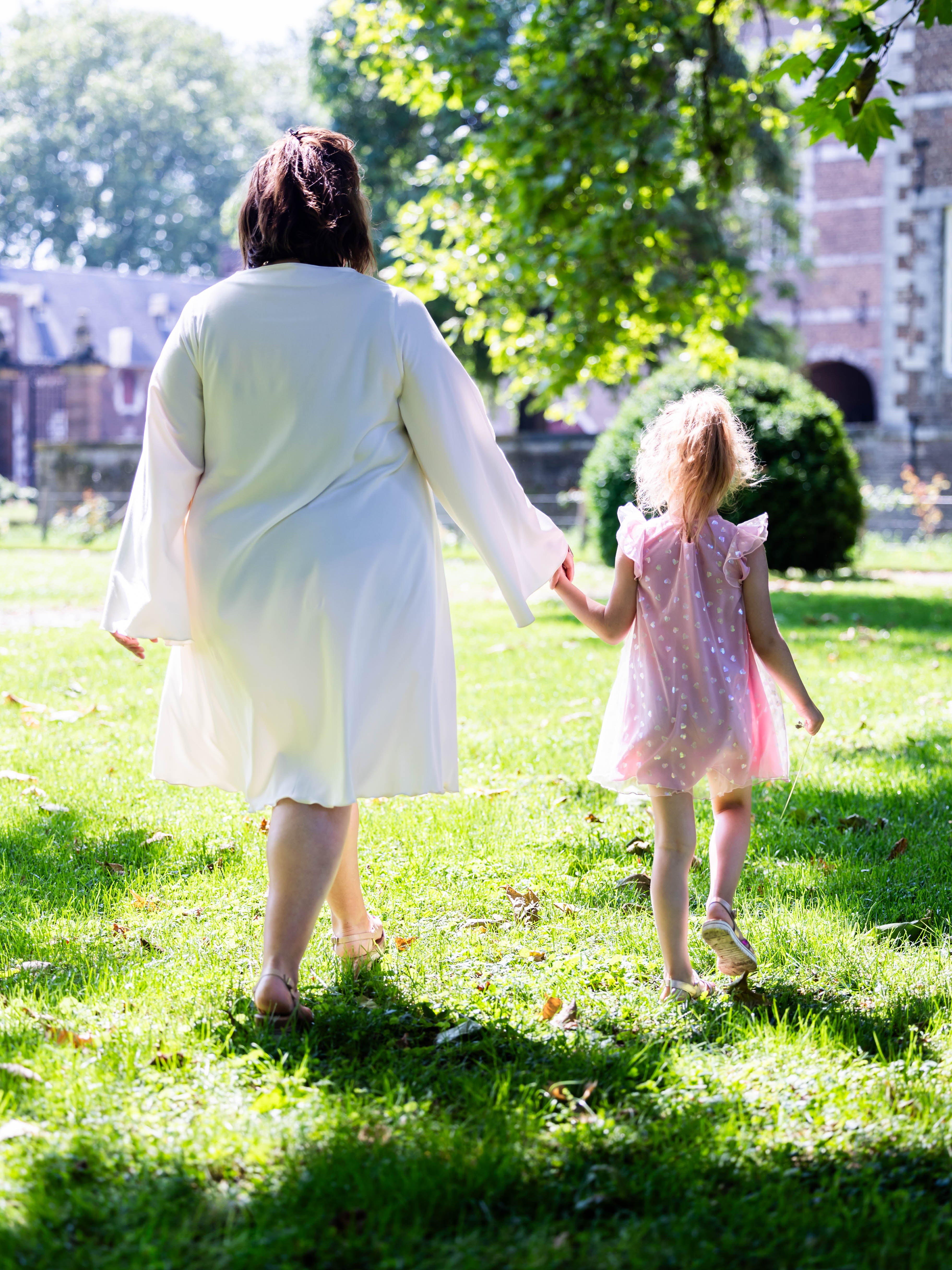 GALA : la robe / blouse aux manches incroyables - BEBE 0-4 ans