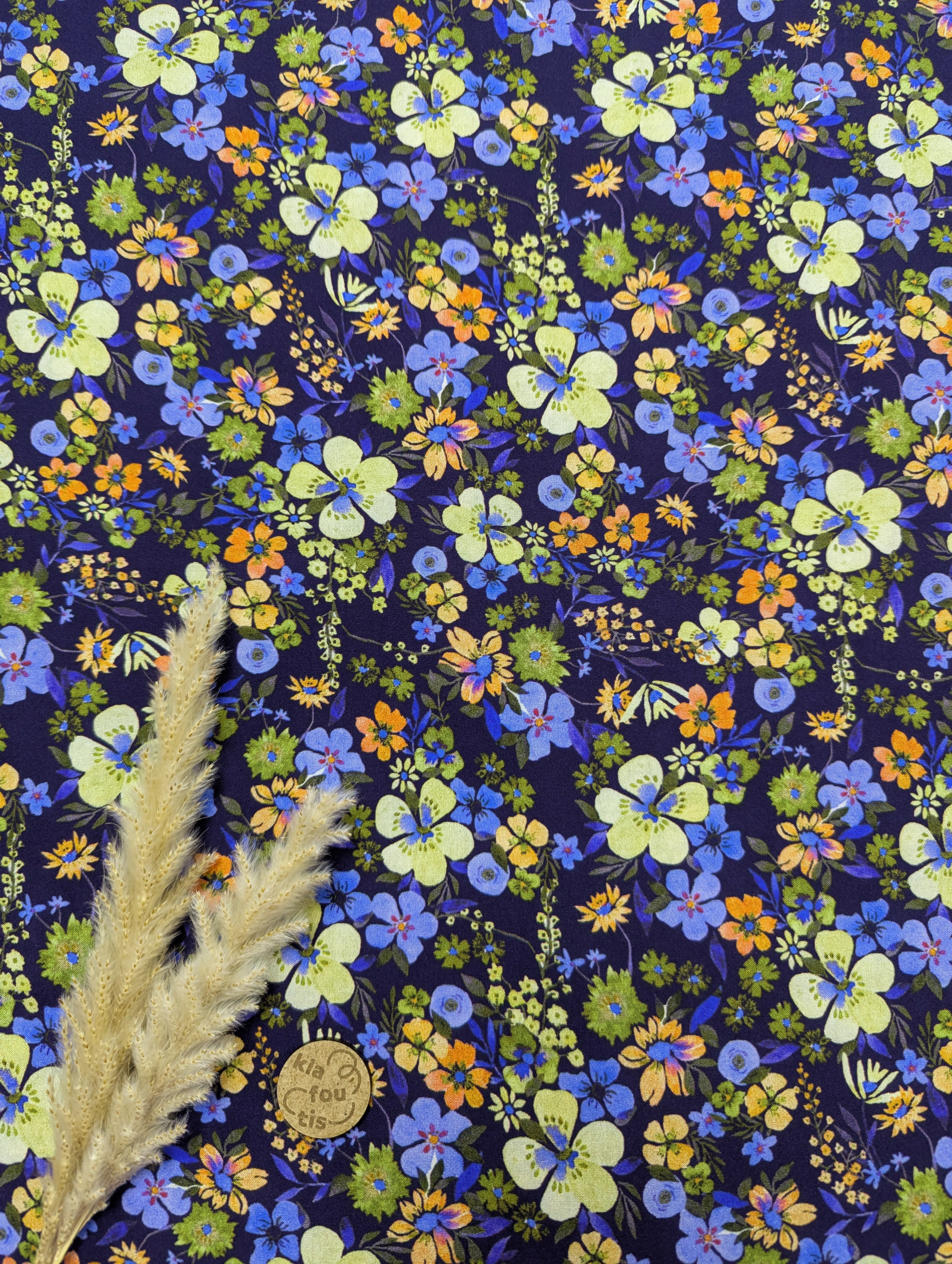 Popeline de viscose bleu marine - lac fleuri